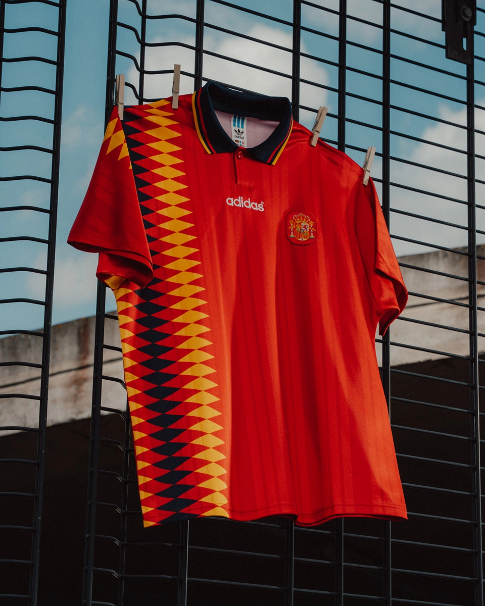 阿迪达斯发布 FIFA 世界杯复刻球衣系列 © 球衫堂 kitstown 阿迪达斯发布 FIFA 世界杯复刻球衣系列 © 球衫堂 kitstown