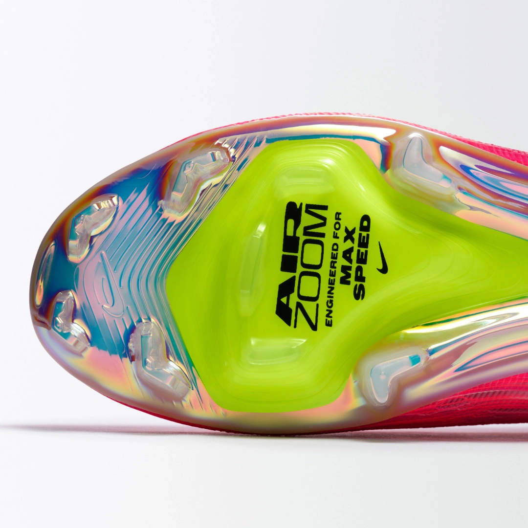 耐克推出全新刺客 Vapor 与 Superfly 足球鞋 © 球衫堂 kitstown 耐克推出全新刺客 Vapor 与 Superfly 足球鞋 © 球衫堂 kitstown