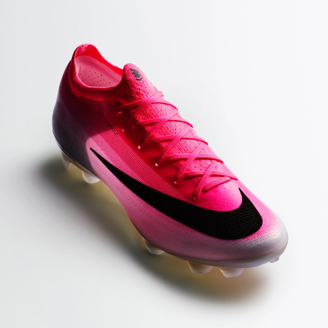耐克推出全新刺客 Vapor 与 Superfly 足球鞋 © 球衫堂 kitstown 耐克推出全新刺客 Vapor 与 Superfly 足球鞋 © 球衫堂 kitstown