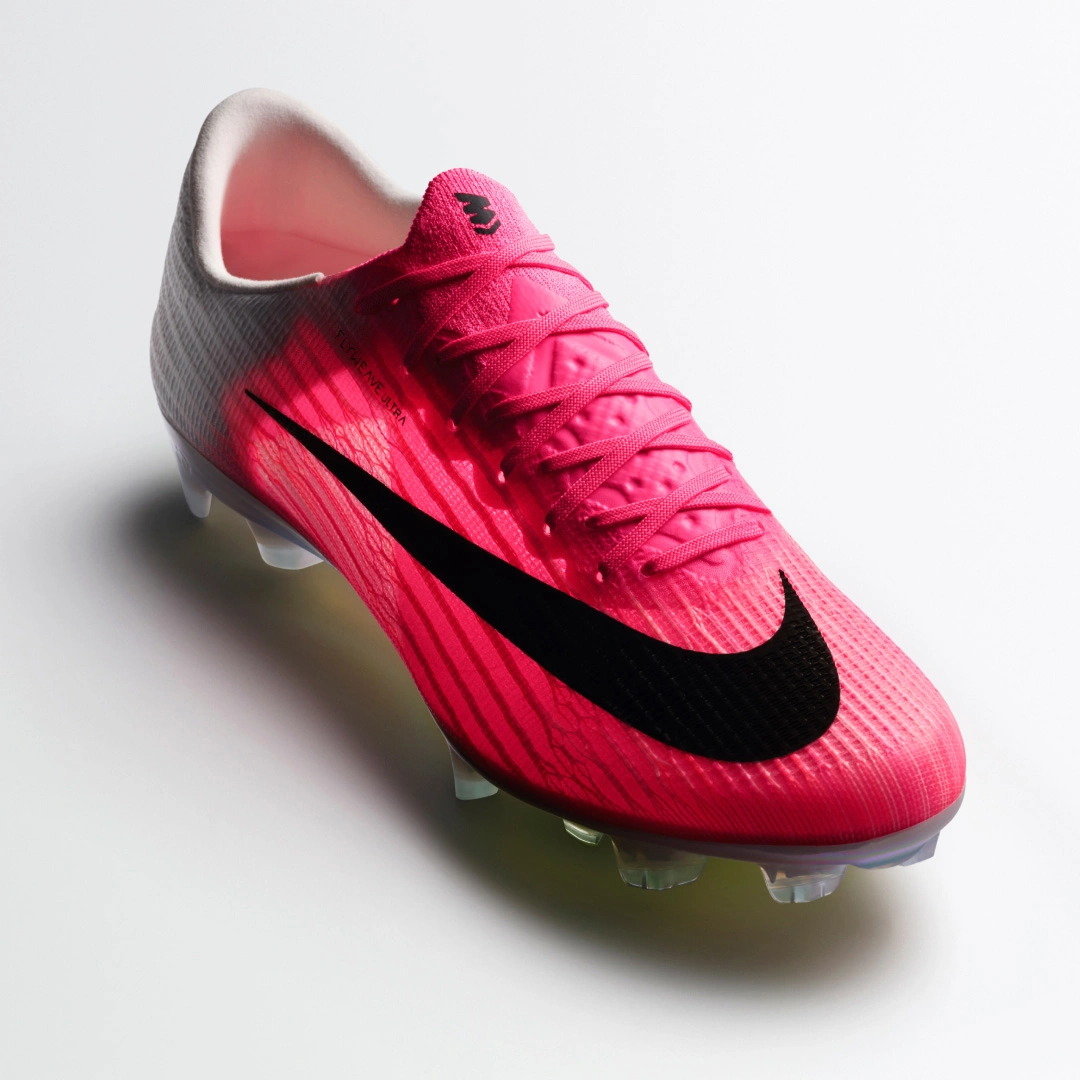 耐克推出全新刺客 Vapor 与 Superfly 足球鞋 © 球衫堂 kitstown 耐克推出全新刺客 Vapor 与 Superfly 足球鞋 © 球衫堂 kitstown