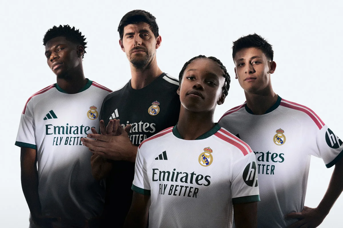 皇家马德里 2026-27 赛季主场球衣 © 球衫堂 kitstown