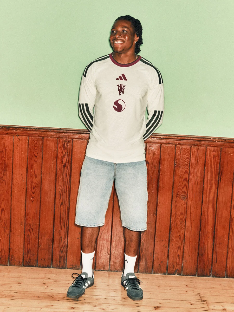 曼彻斯特联 2026-27 赛季第二客场球衣 © 球衫堂 kitstown